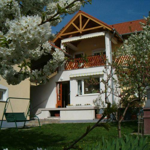 Madach Apartman Хевиз Экстерьер фото