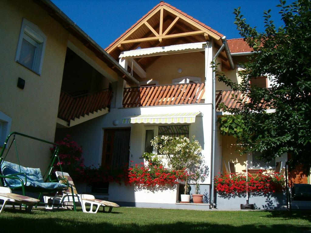 Madach Apartman Хевиз Экстерьер фото