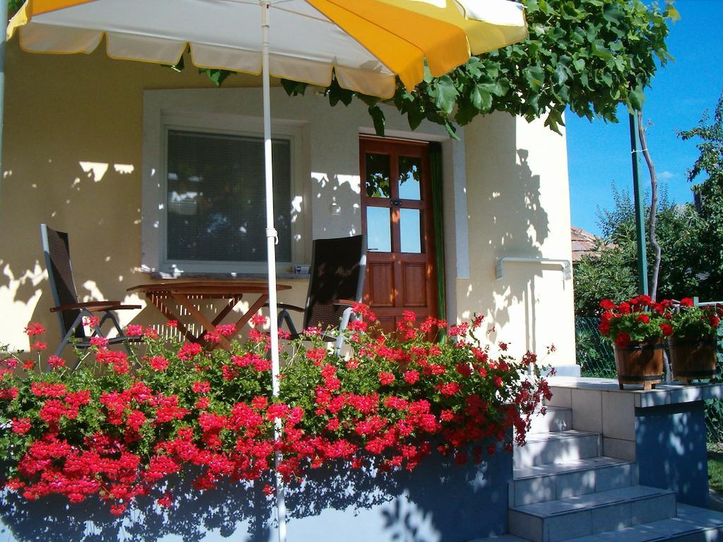 Madach Apartman Хевиз Экстерьер фото